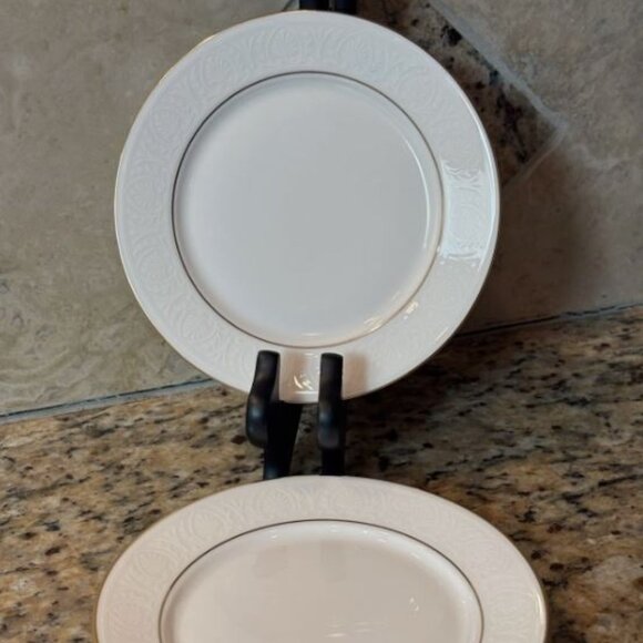 Lenox Hannah Gold 6 1/2" Bread Butter Plate set of 4 - Picture 1 of 5